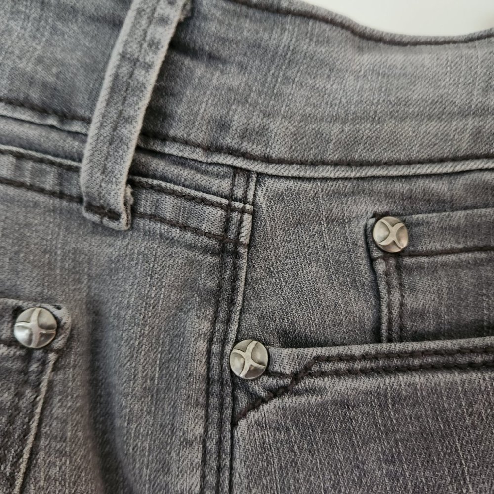 NYDJ SAMANTHA SLIM Straight Leg Jeans Light Wash Gray Size 14 32" Inseam Pockets - Picture 4 of 10